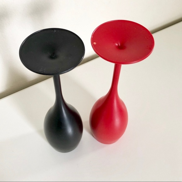 Plastic Home Decor Set of 2 Wine Glasses in Black & Red - Picture 5 of 8